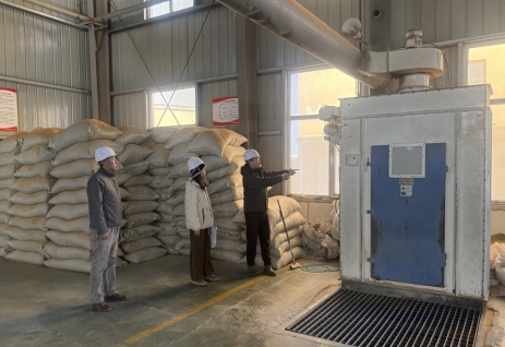 嚴(yán)抓飼料生產(chǎn)不松懈，鑄牢“質(zhì)”安通遼防線——記通遼市農(nóng)牧業(yè)發(fā)展中心飼料科開(kāi)展安全生產(chǎn)大檢查